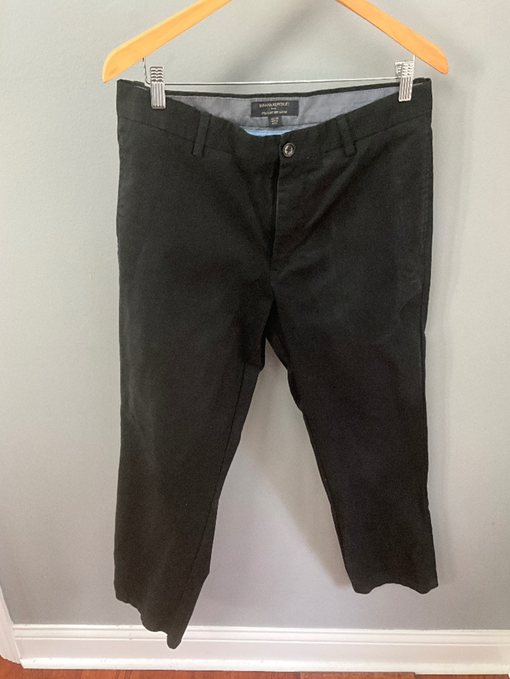 Banana Republic Black cotton Gavin pant 32/30